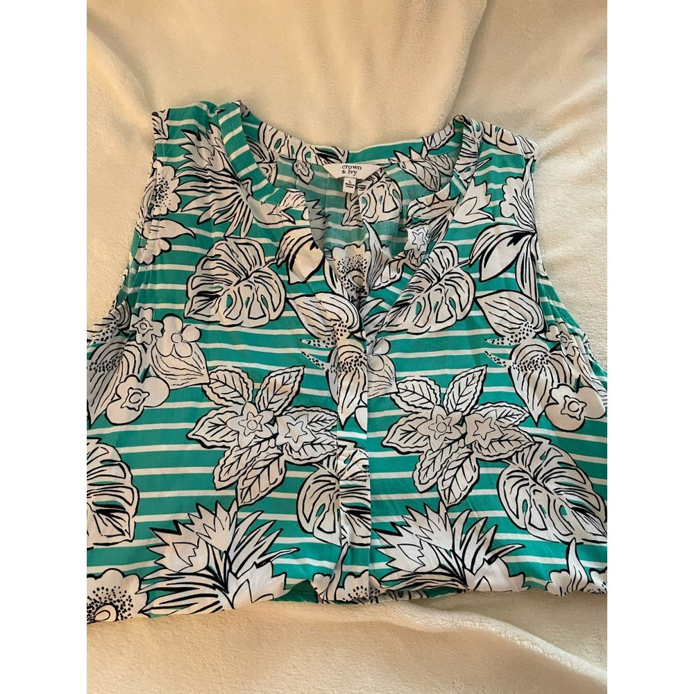 Crown & Ivy Green and white sleeveless top size L